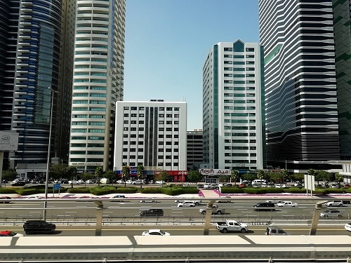 Dubai Superlatives: The Power of Excessive Wealth