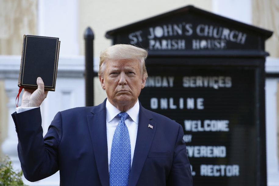 Pastor’s “MAGA vs. Jesus” TikTok Series Dismantling Right-Wing Theology Draws Millions
